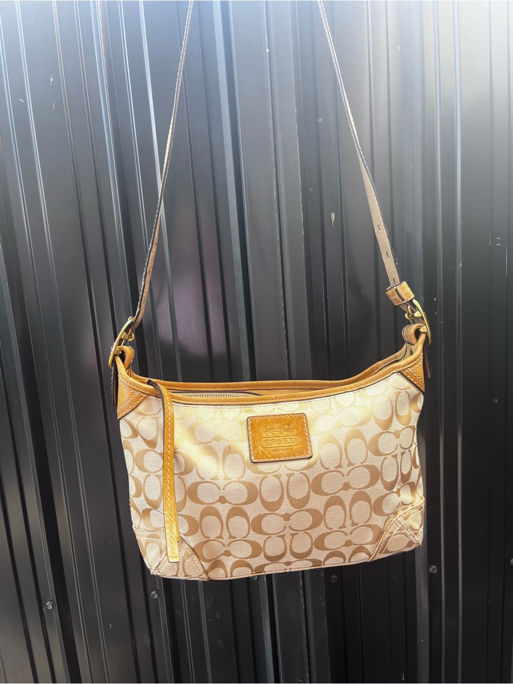 Coach Y2K 2000s Signature Gold Canvas Shoulder/Crossbody Bag 12594